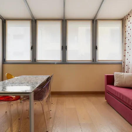 شقة Duomo - San Babila - Elegante Trilocale Con Balcone